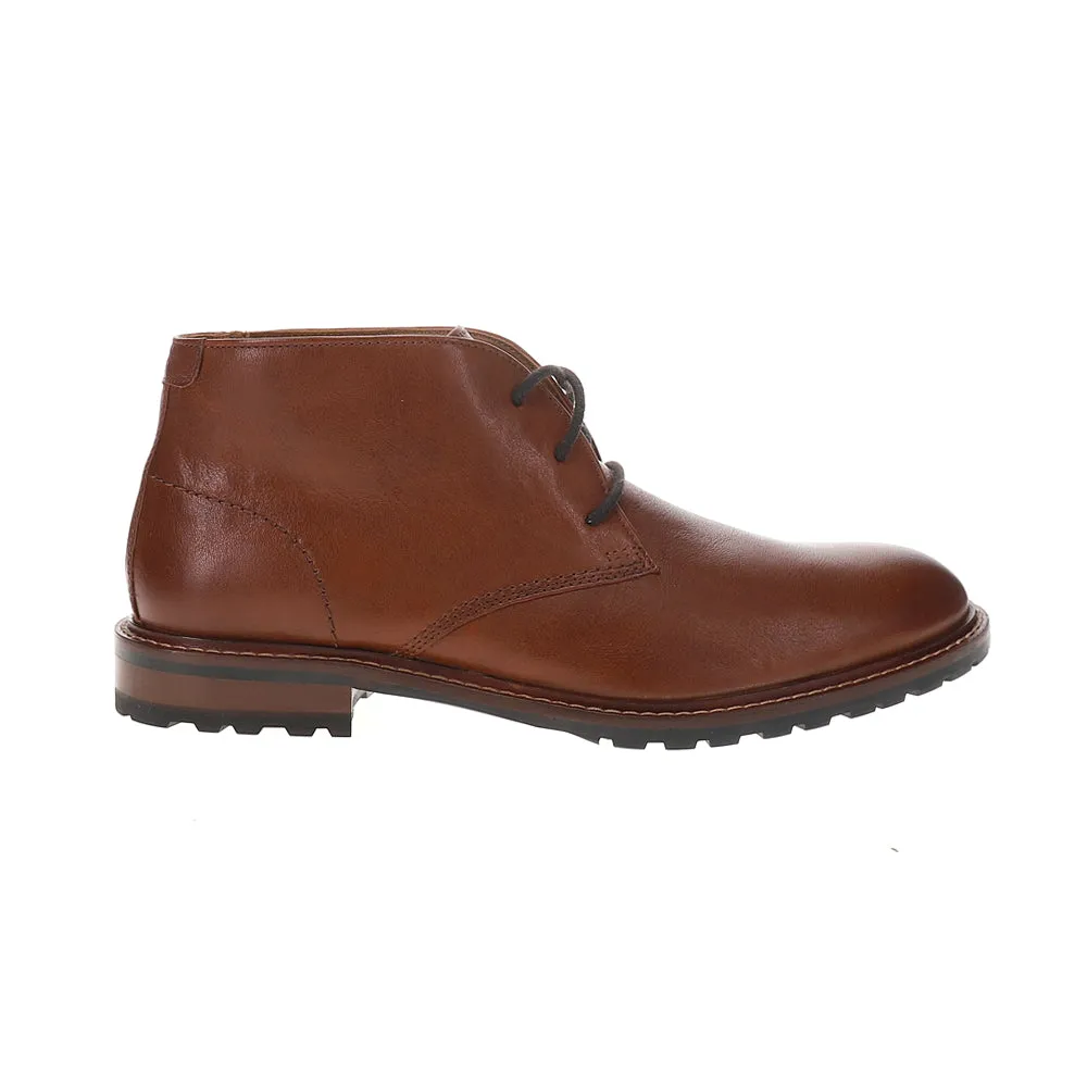 Boswell Round Toe Chukka Boots