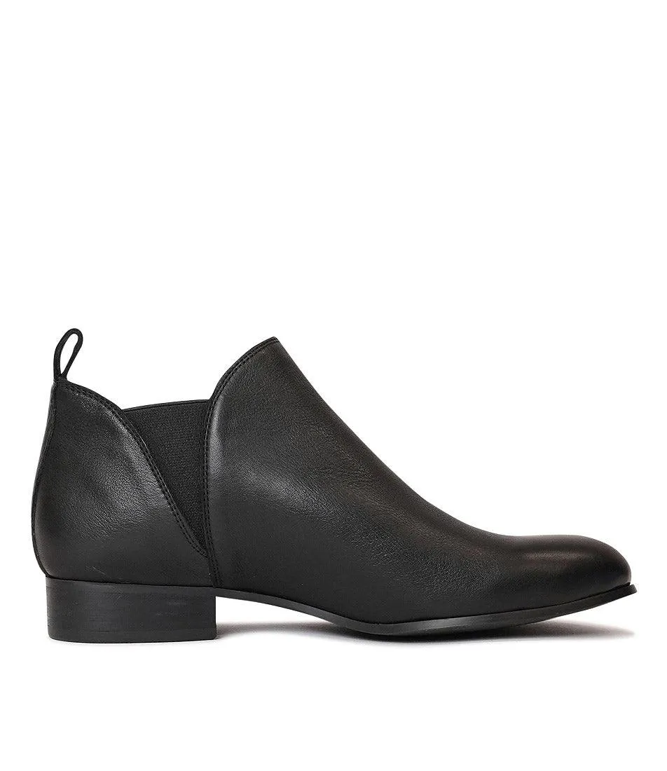 Foe Black Leather Chelsea Boots