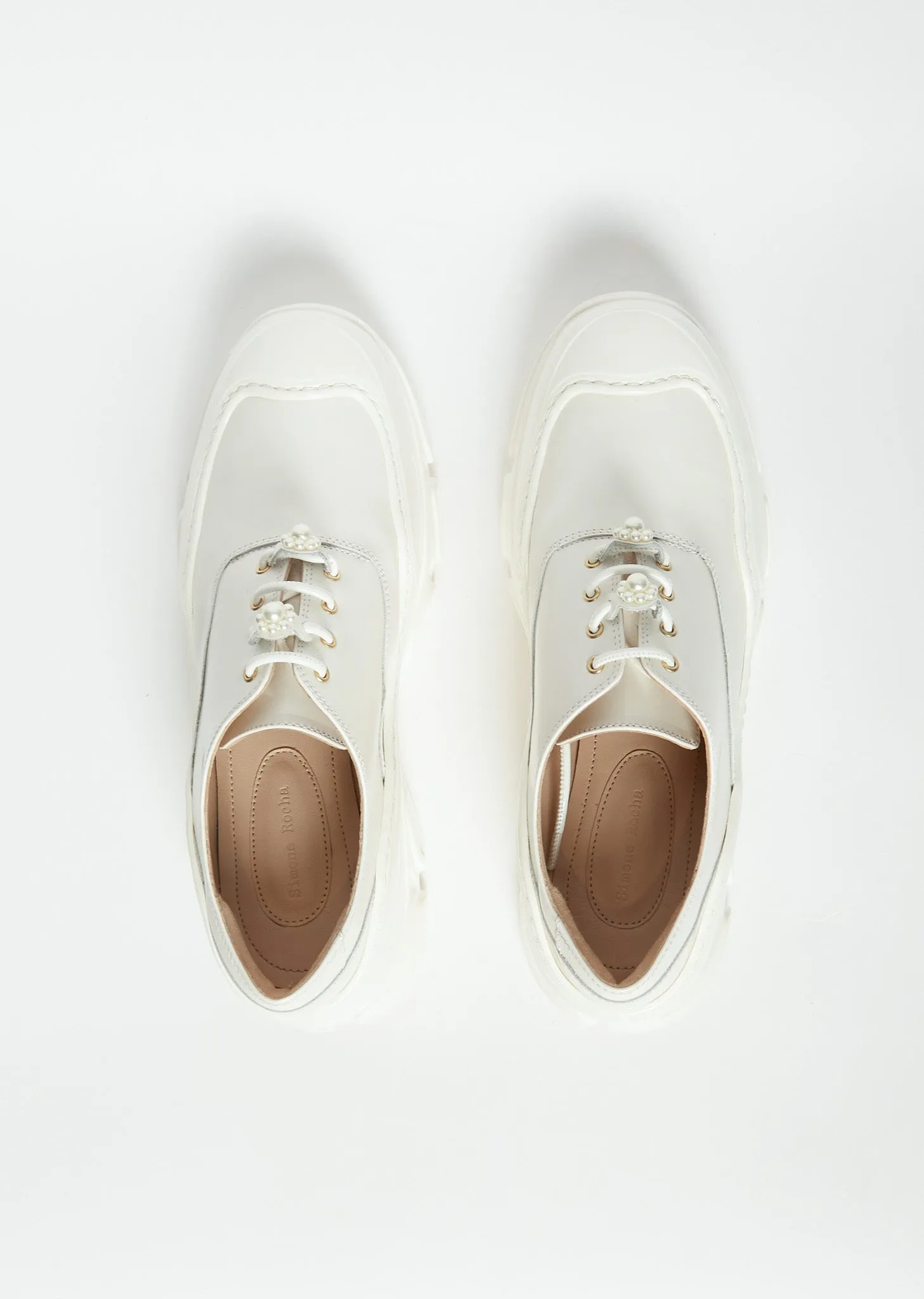 Lace-Up Daisy Brogue