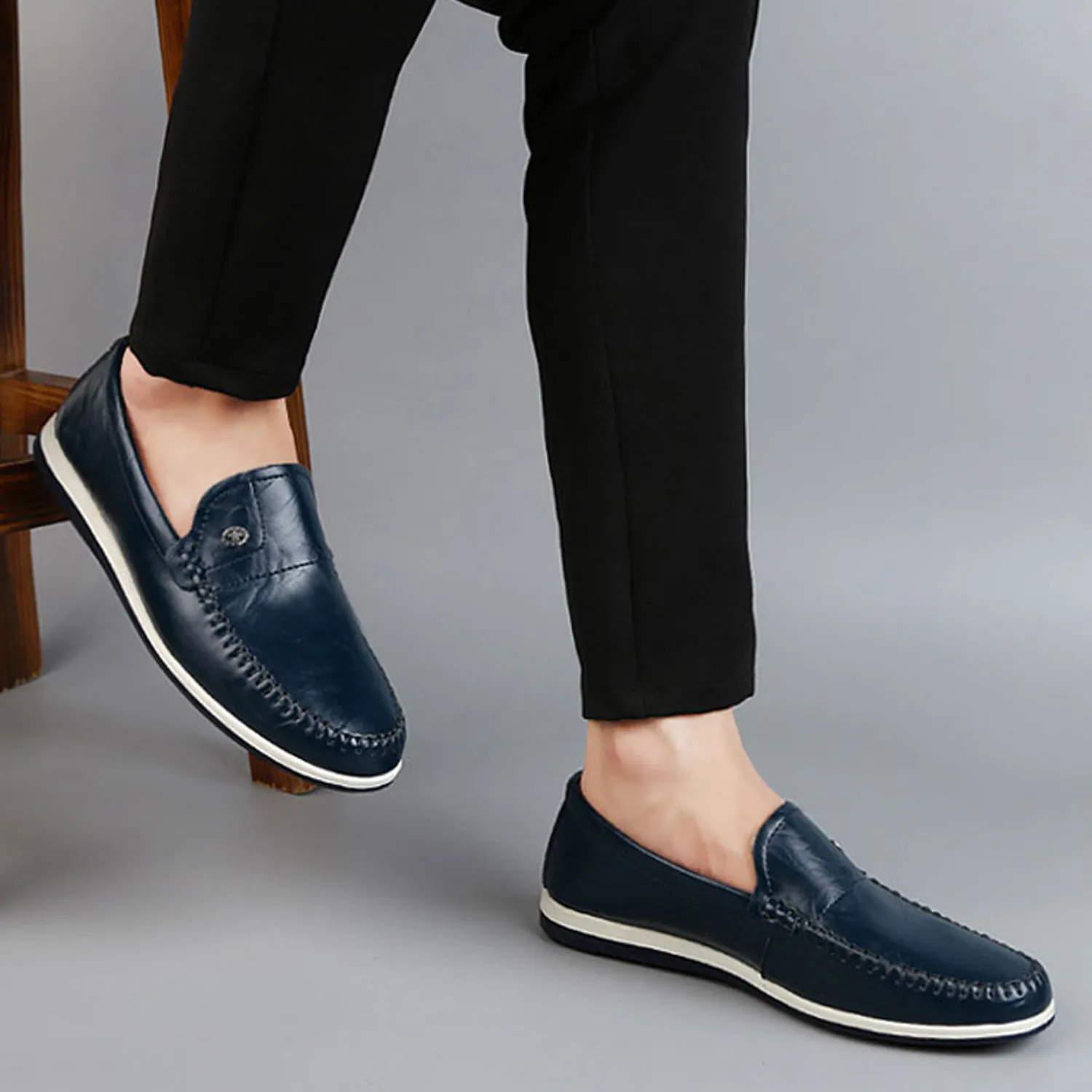 Men's Autumn Casual Genuine Leather Soft Loafers