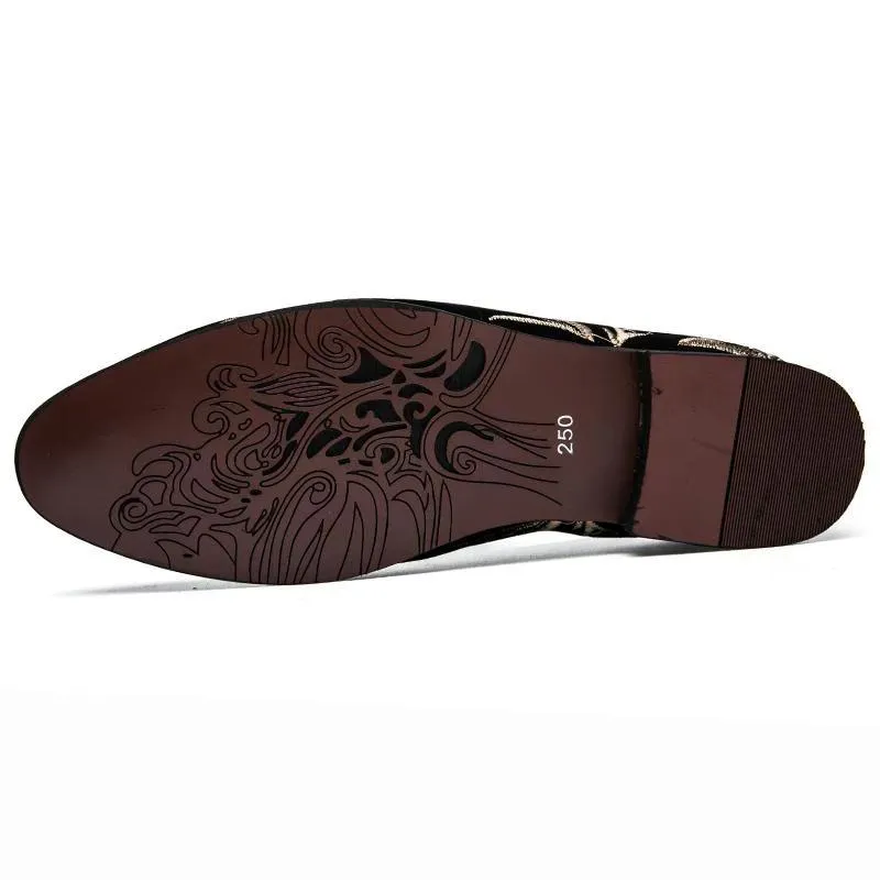 Men's Casual Suede Loafers With Embroidery