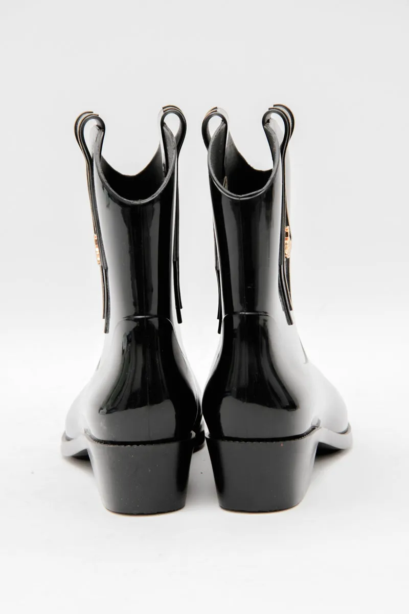 RUBBER RAIN BOOTS